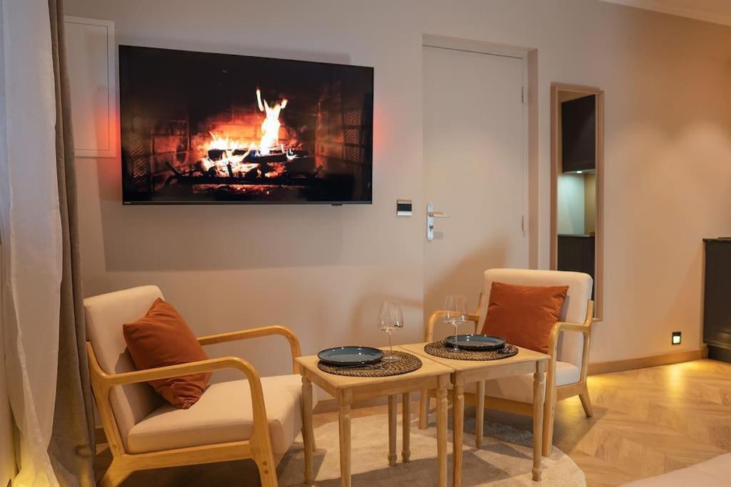 De Luxe Jacuzzi Balneo,king Size Bed Apartment